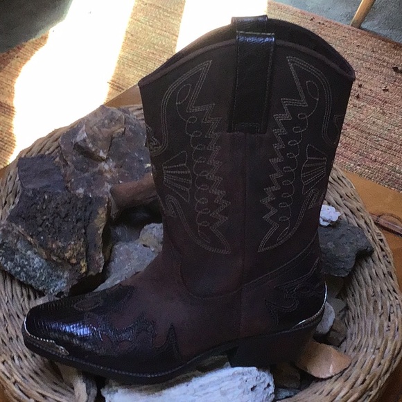 High noon cowgirl boots - Picture 1 of 3